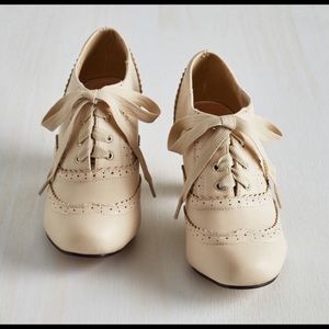 Mod cloth oxford lace up booties